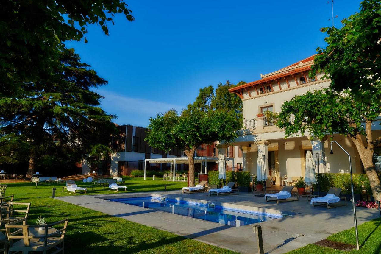 Hotel Arrey Alella Exterior photo