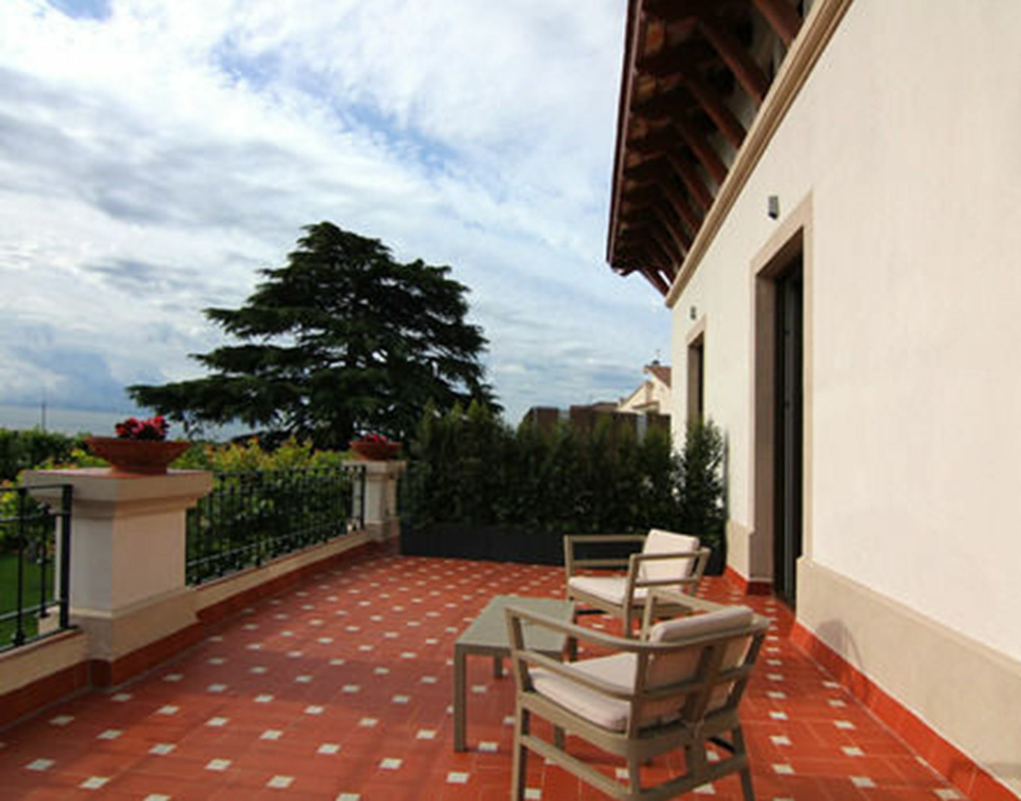 Hotel Arrey Alella Exterior photo